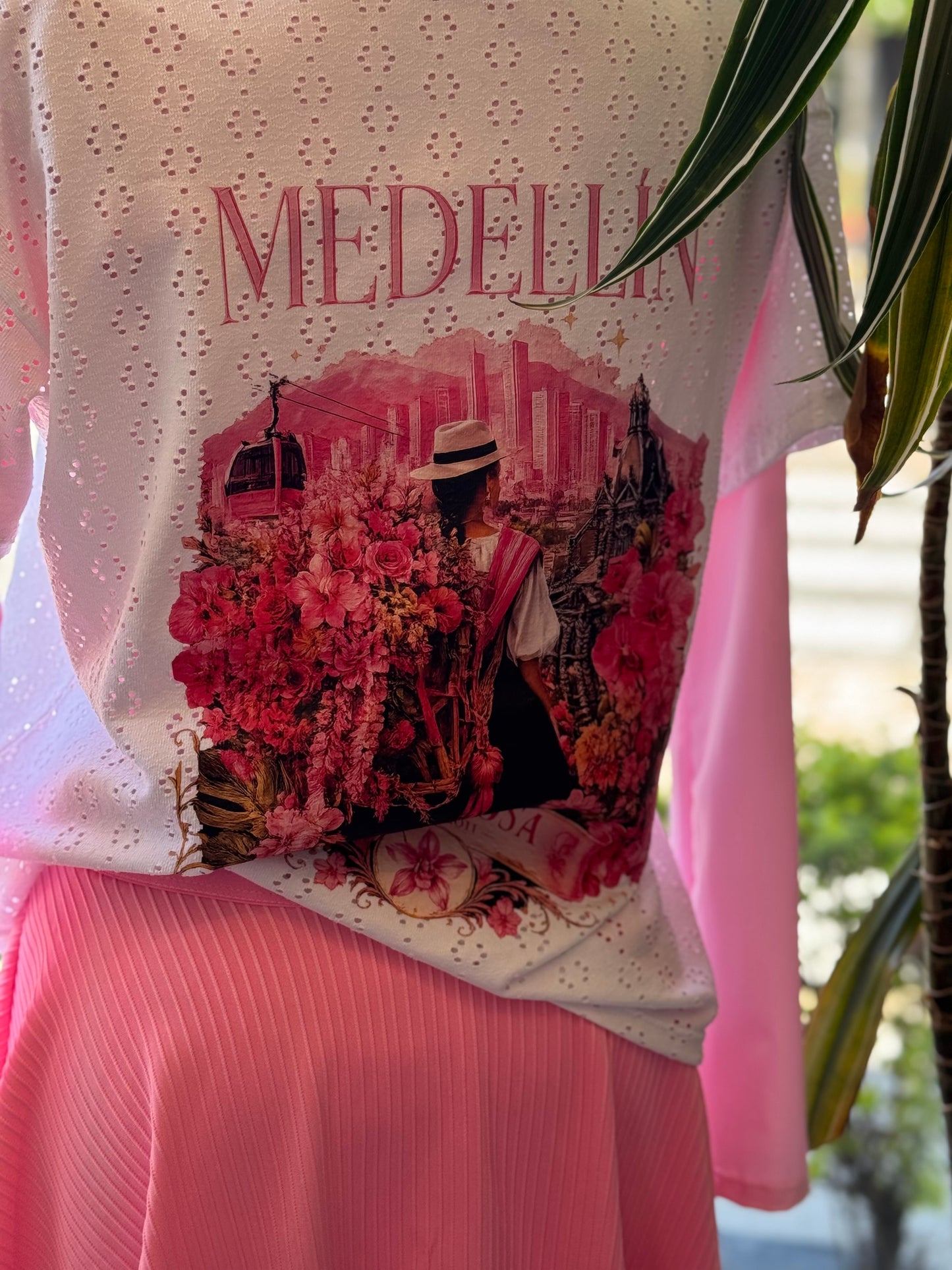 Made in Medellín White T-Shirt (Ojalillo)