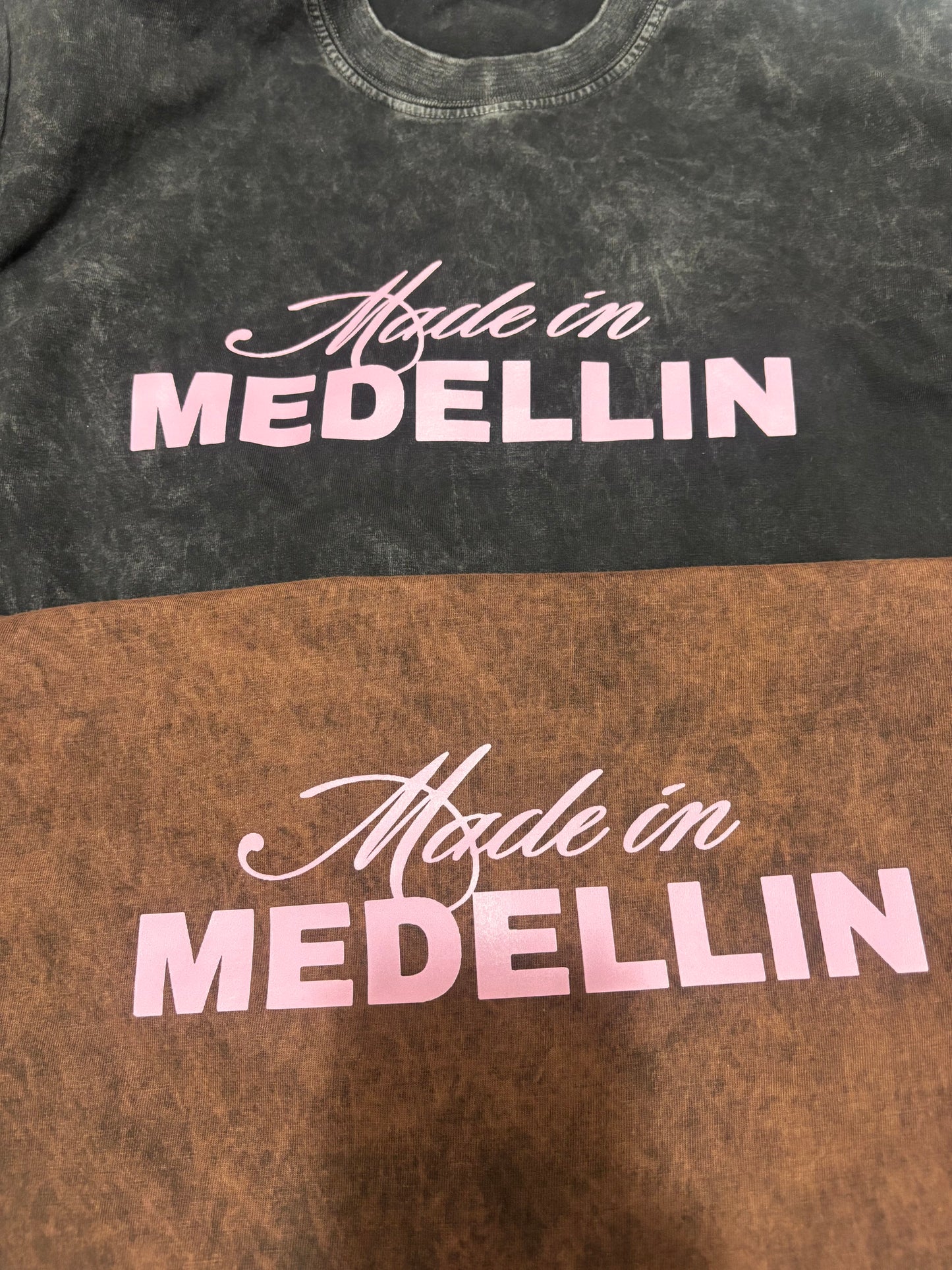 Made in Medellín Black T-Shirt (Algodón)