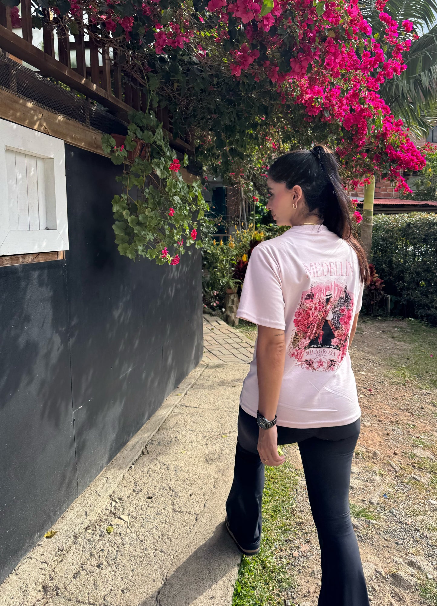 Made in Medellín Pink T-Shirt  (Algodón)