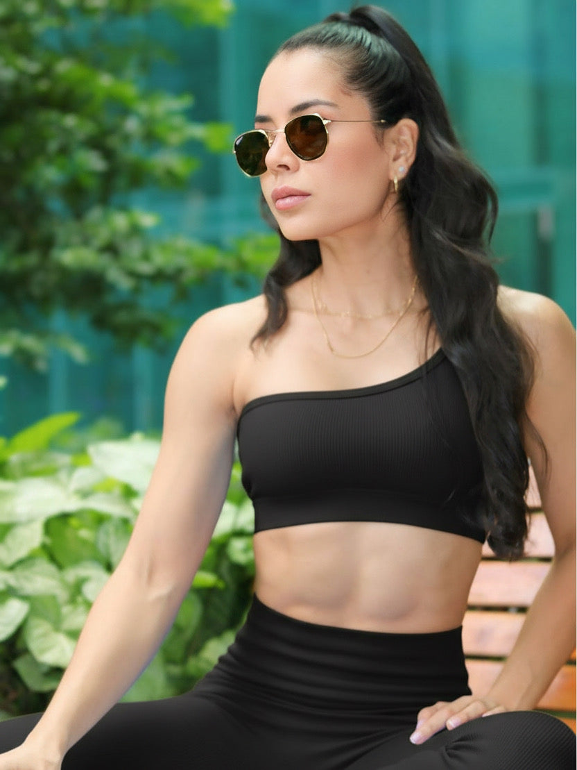 Top One Shoulder Matte Black