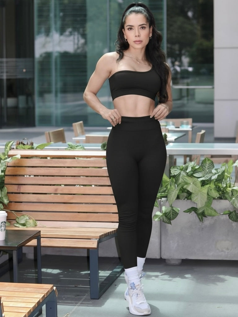 Top One Shoulder Matte Black